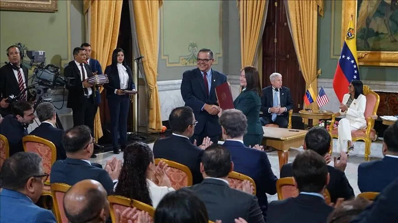 Venezuela, Chevron ve Eni ile Petrol Anlaşmalarını Genişletti