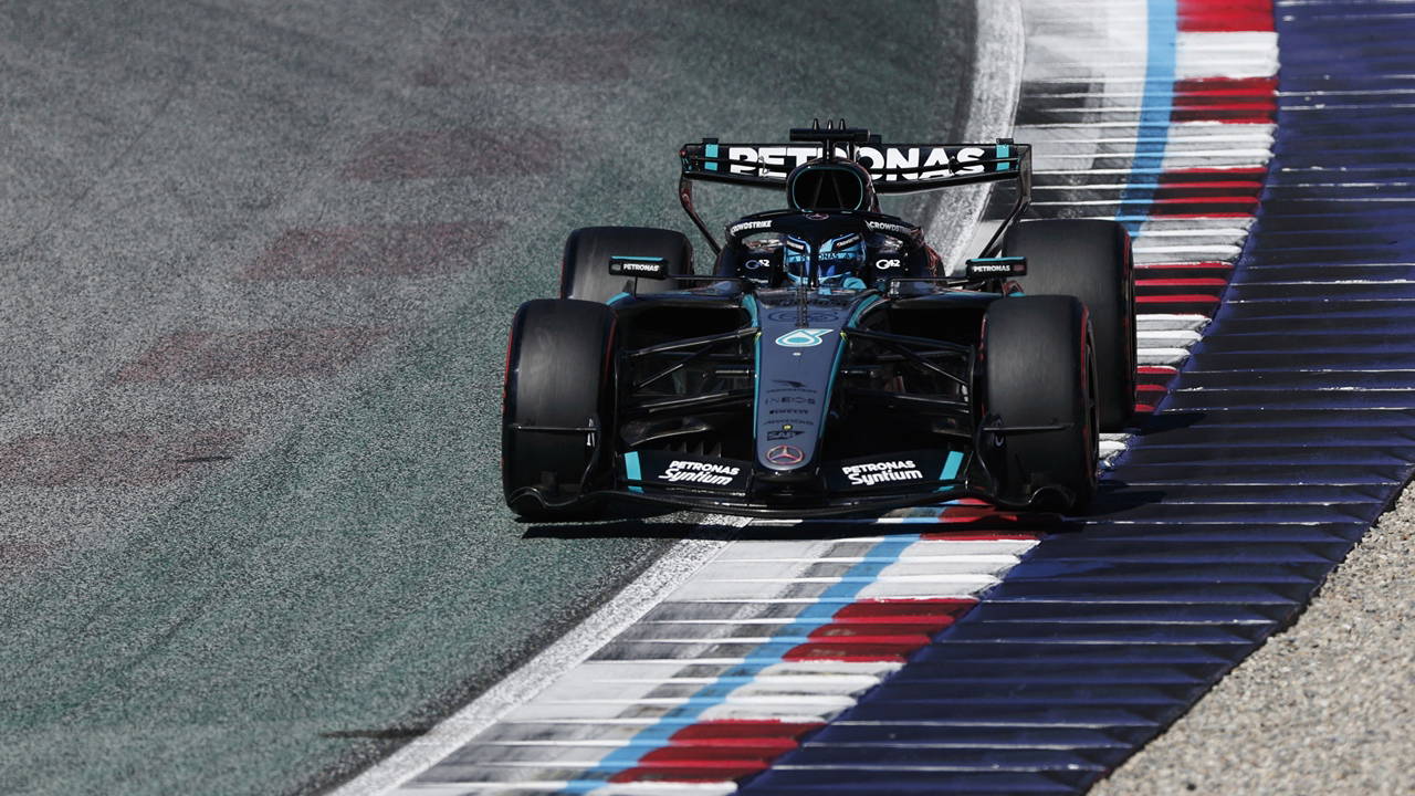 Verstappen Kazasında Pole Pozisyonu Russell'a Geçti