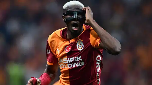 Victor Osimhen'den Nijeryalı hocasına cevap: 'Kulüp değiştirmek üzere' sözlerine tepki