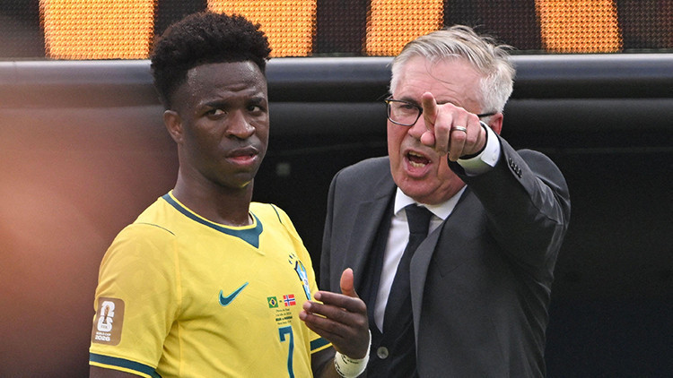 Vinicius Junior'dan penaltı açıklaması: Kararı Ancelotti verdi