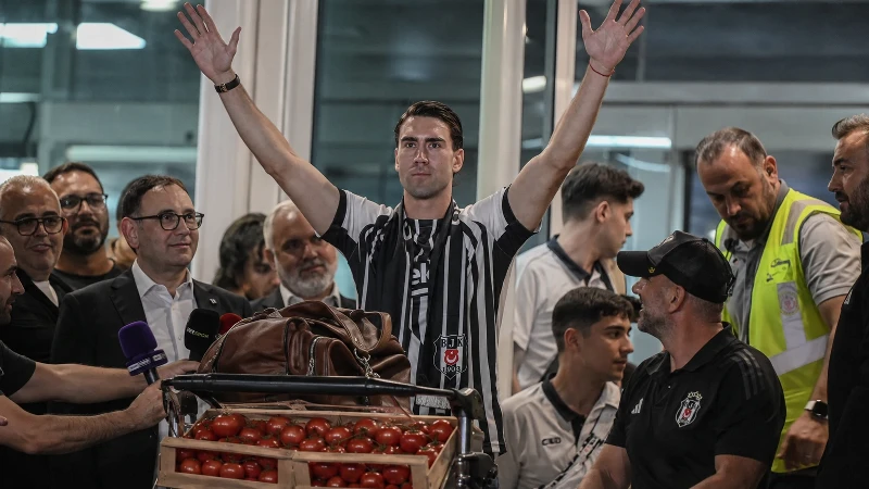 Vlahovic'in İstanbul'daki ilk günü: Kasalar merak konusu oldu
