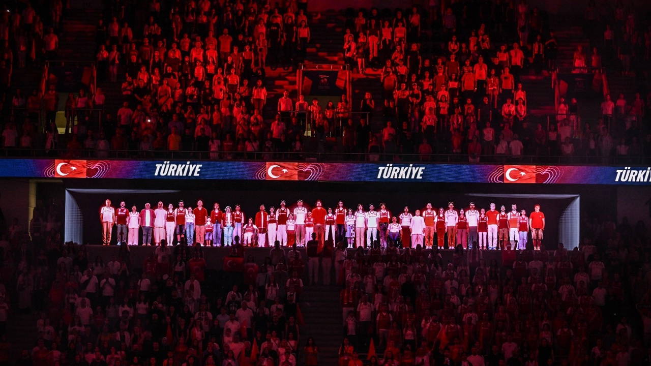 Vodafone'dan Voleybol Milletler Ligi'nde 5G Hologram Tribün