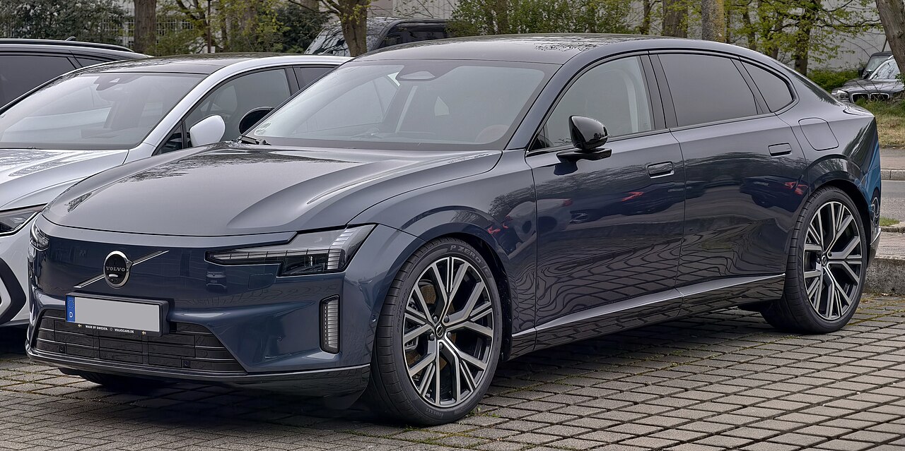 Volvo ES90 Türkiye'de Satışta: 680 HP, 696 KM Menzil