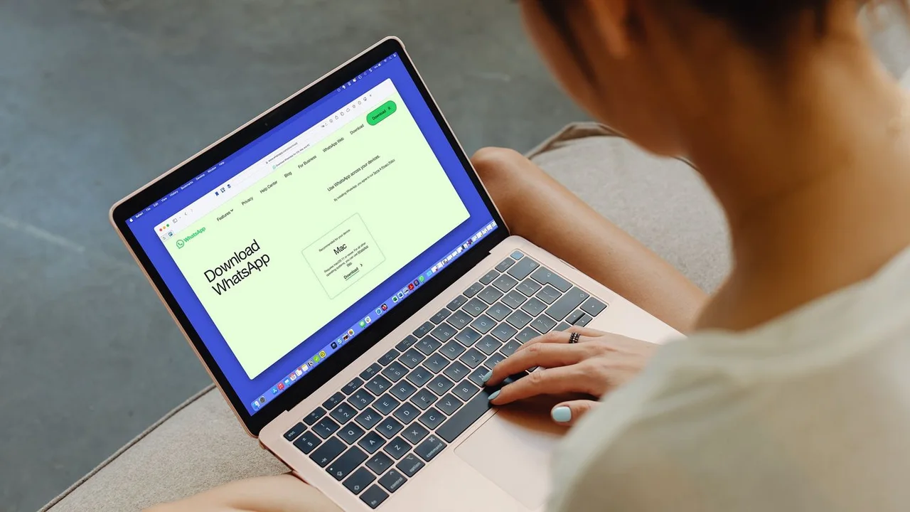 WhatsApp Mac Uygulamasında Yenilenen Arayüz: Liquid Glass