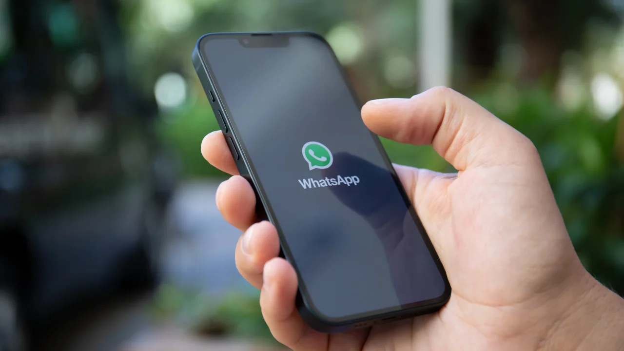 WhatsApp Sabitlenmiş Mesaj Bildirimleri iOS'ta