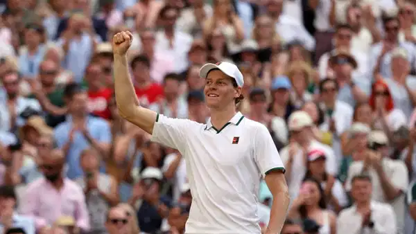 Wimbledon'da finalin adı Sinner ve Zverev: Djokovic elendi