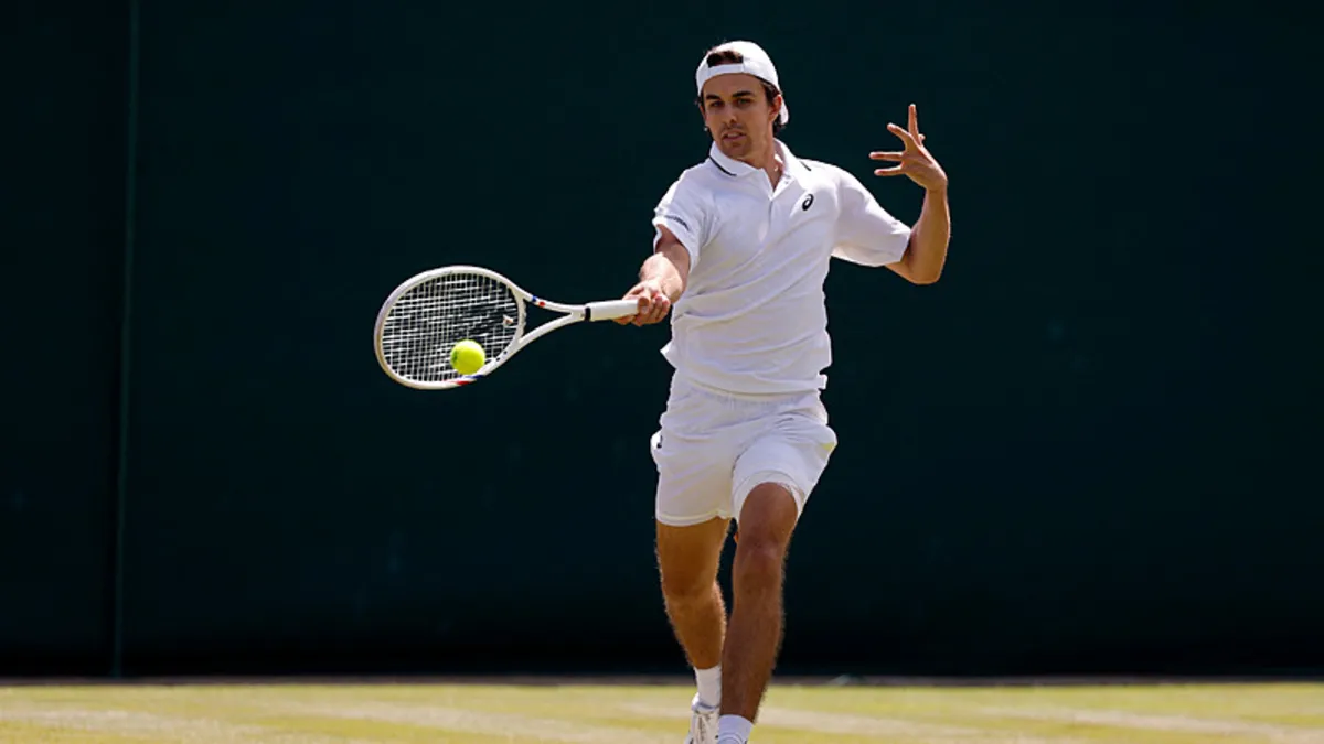 Wimbledon'da Rybakina Şok Elemne, De Minaur Son 16'da