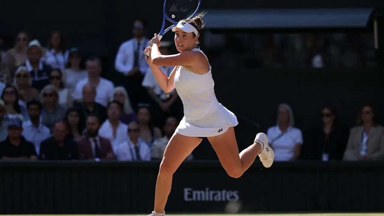 Wimbledon'da Tarihi Zafer: Linda Noskova İlk Grand Slam'ine Ulaştı