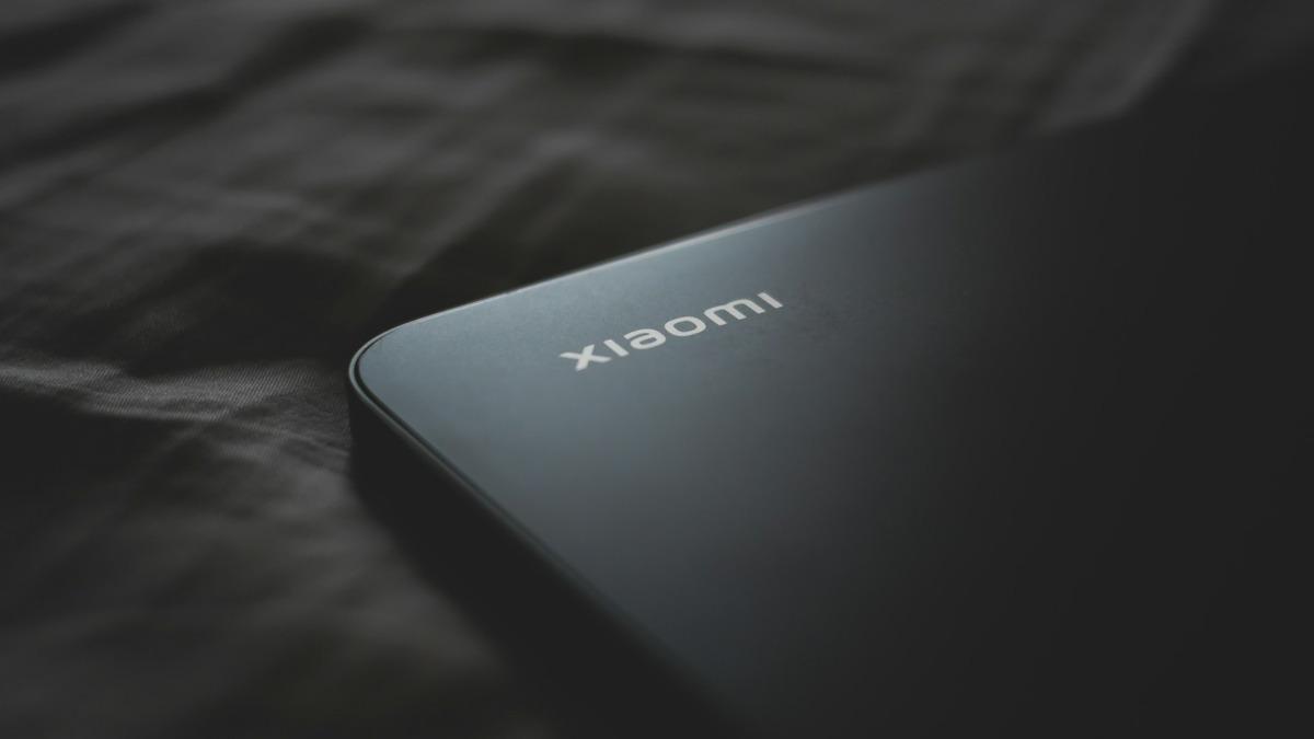 Xiaomi 18 Ultra iptal mi edildi? Şirket rotayı Pro modellere çevirdi