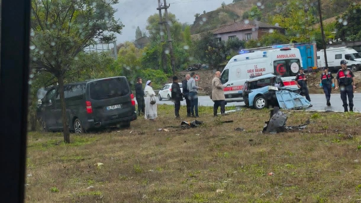 Yalova-Bursa yolunda korkunç kaza: 1 ölü, 4 yaralı