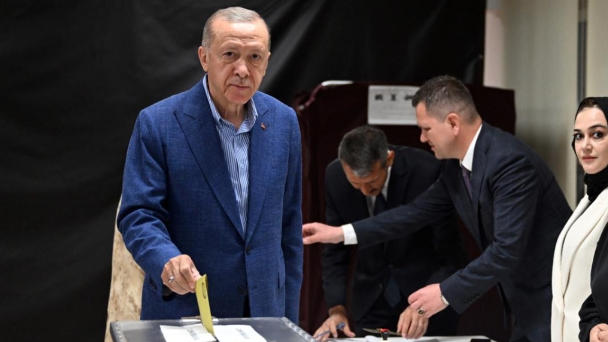 Yandaş yazar erken seçim tarihi verdi: 2025 mi