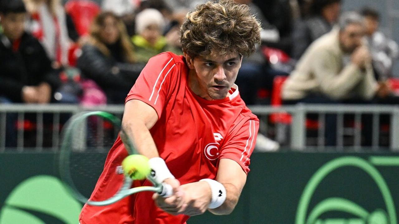 Yankı Erel Çin'de Yarı Finalde: Jingshan Challenger'da Cina'yı Devirdi