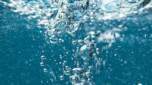Yapay Zeka Su Kaynaklarını Tüketiyor: BM'den Çevre Felaketi Uyarısı