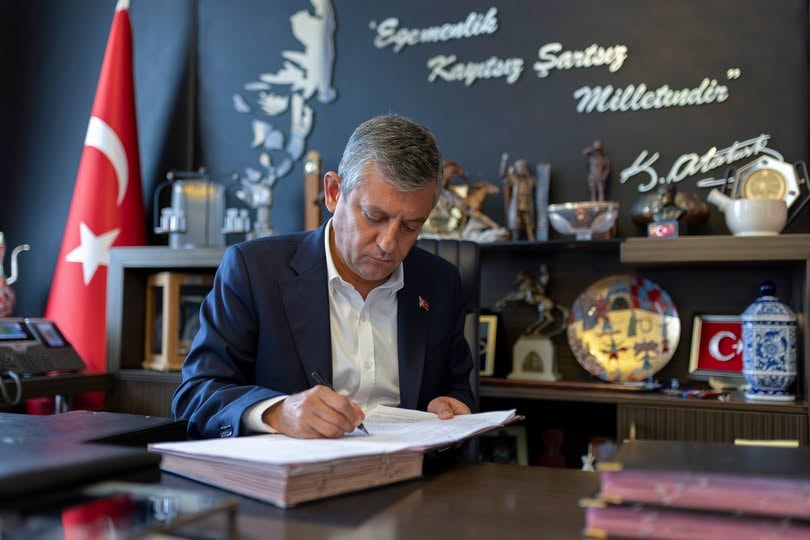 Yargıtay'dan YENİ Parti'ye isim değiştirin uyarısı iddiası