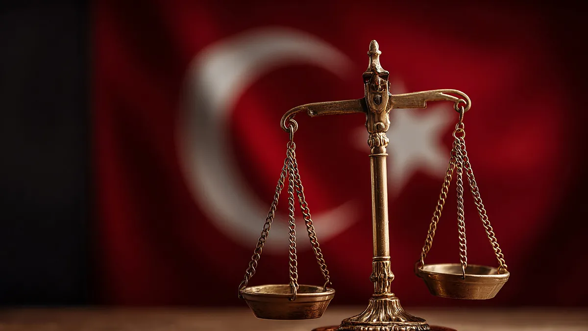 Yargıtay'dan emsal: 'Pislik' kelimesi hakaret değil, ceza bozuldu