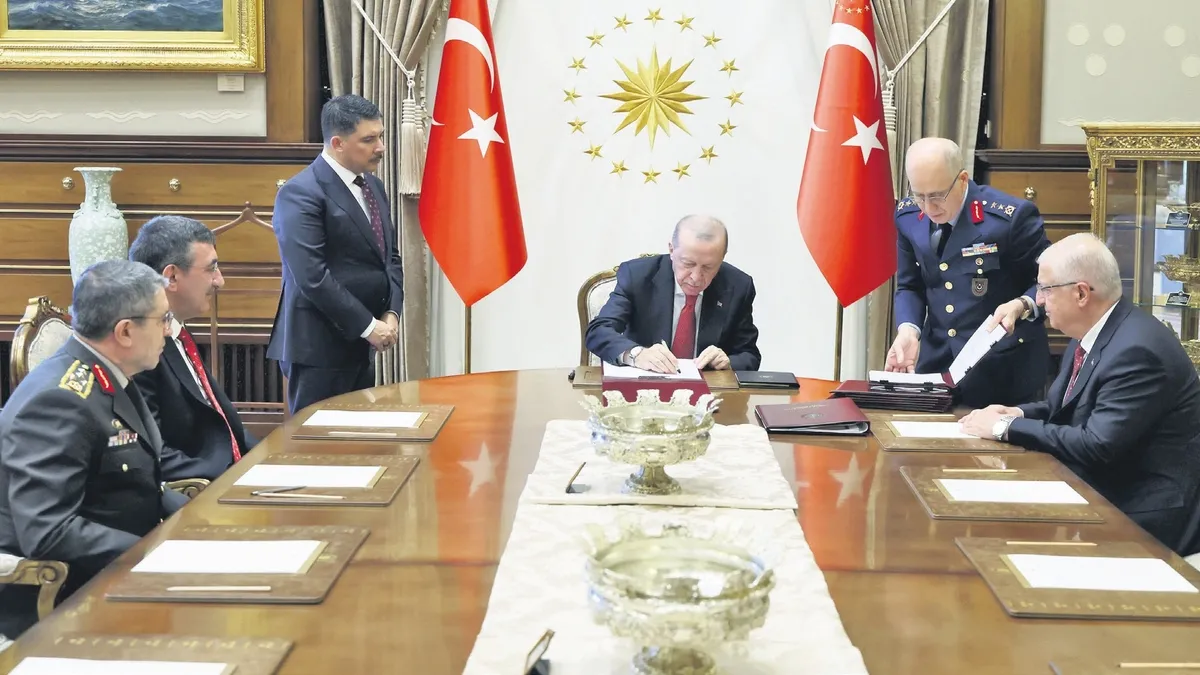YAŞ'ta Kritik Kararlar: 61 General ve Amiral Emekliye Sevk Edildi
