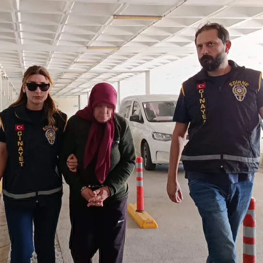 Yaşlı adamın ölümü şüpheli: Eşi sınırda yakalandı