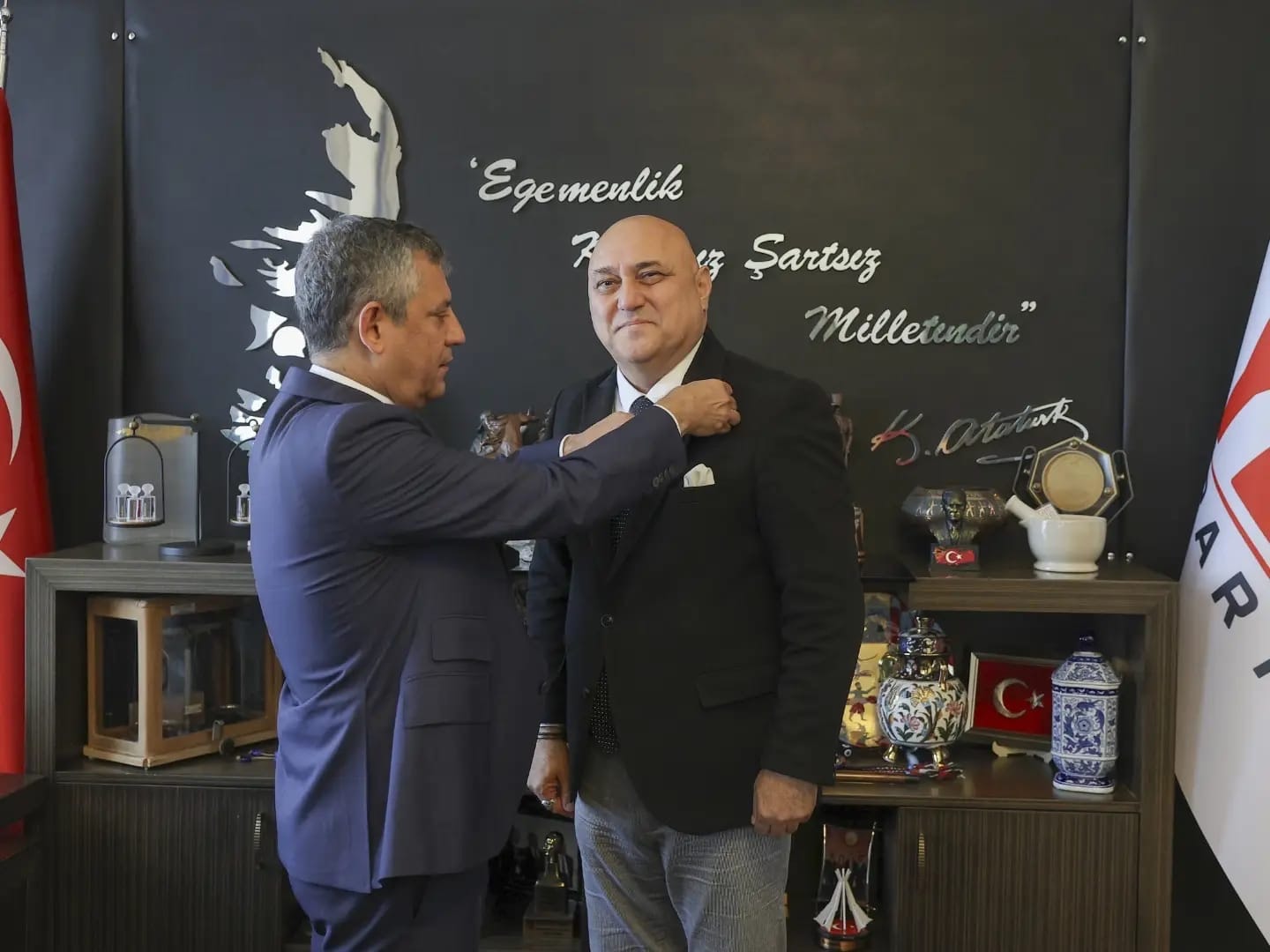 Yatağan Belediye Başkanı Mesut Günay Yeni Parti'ye Geçti