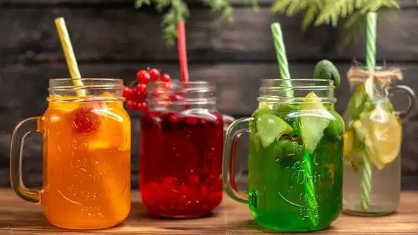 Yaz sıcaklarına serinlik getiren 5 pratik soğuk içecek tarifi