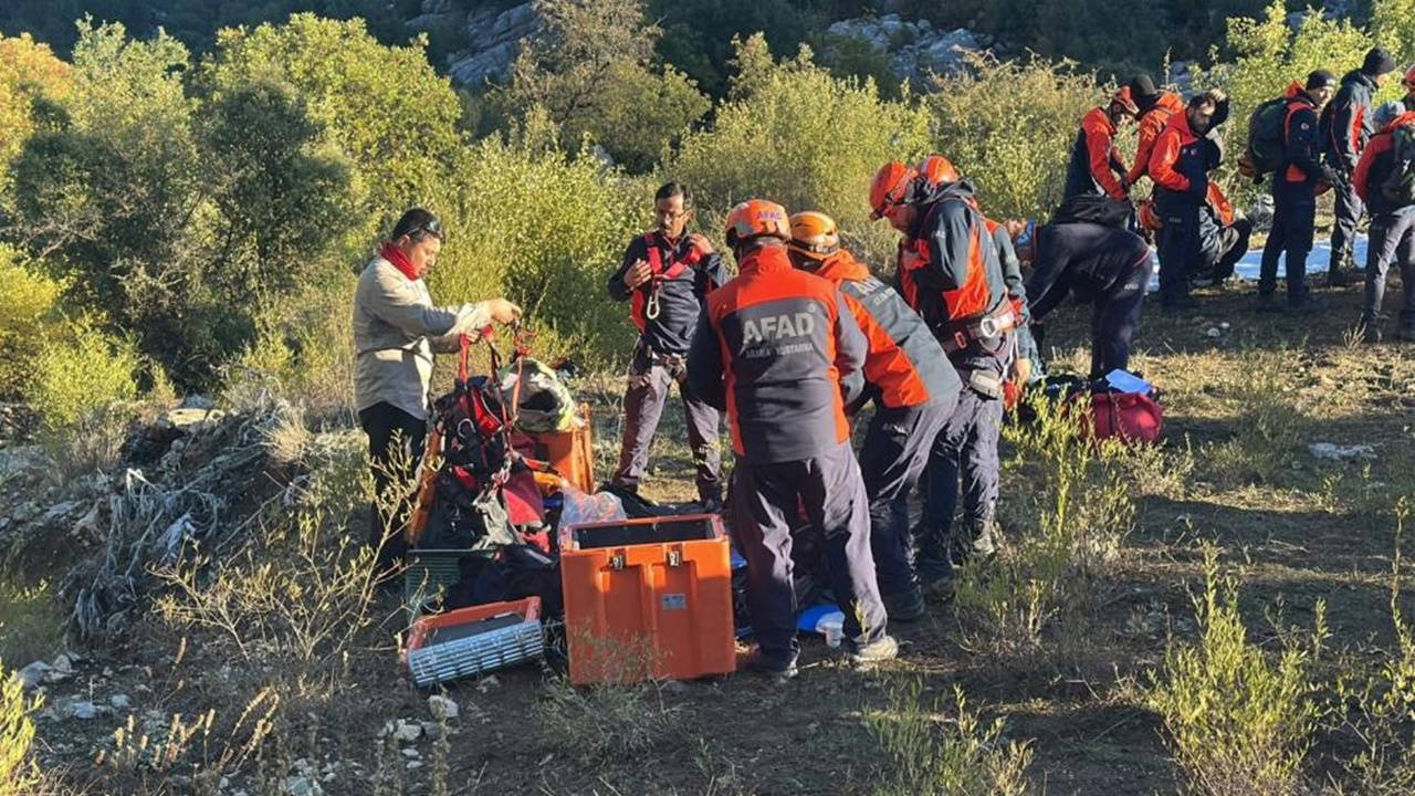 Yazılı Kanyon'da Mahsur Kalan 10 Kişi Kurtarıldı