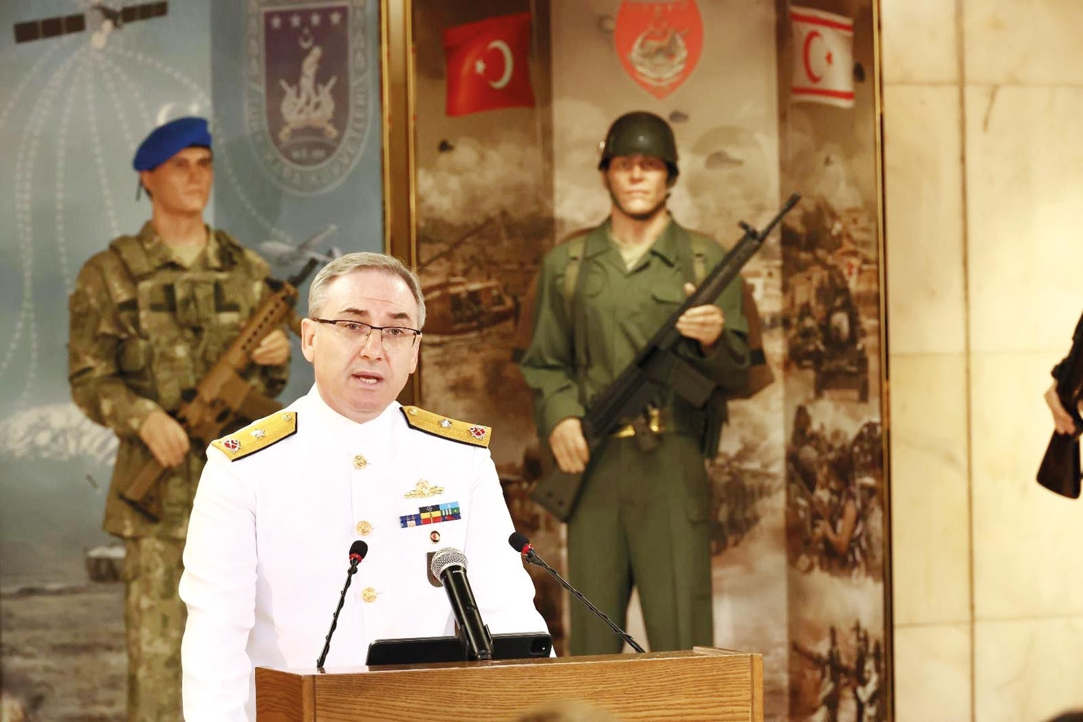 Yedi PKK'lı daha teslim oldu: MSB haftalık bilgilendirme toplantısında açıkladı