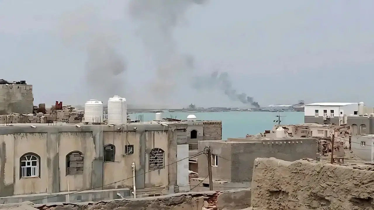 Yemen'de Husilerin Liman Saldırısında 7 Ölü, 35 Yaralı