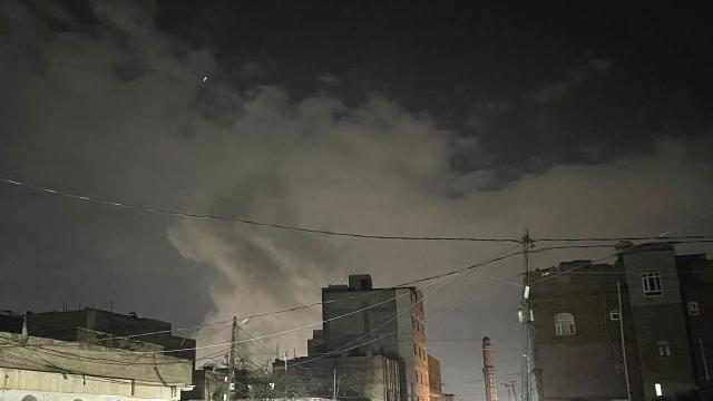Yemen Ordusu: Taiz'de Hava Saldırılarında Onlarca Husi Öldürüldü