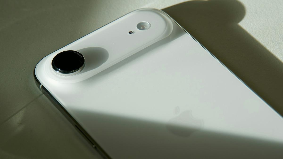 Yeni iPhone Air 2, 5 Çığır Açan Özellikle Geliyor