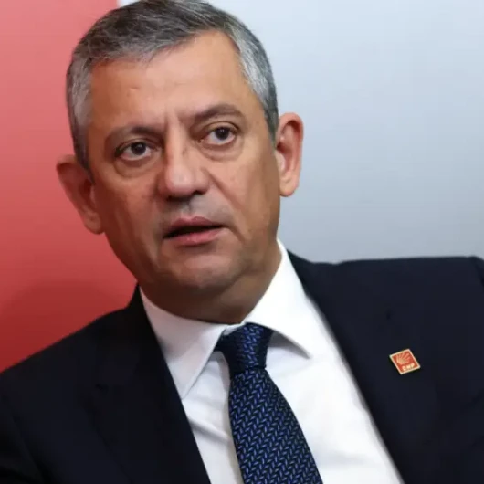 Yeni Parti Anketi: AK Parti Zirvede, CHP'de Bölünme