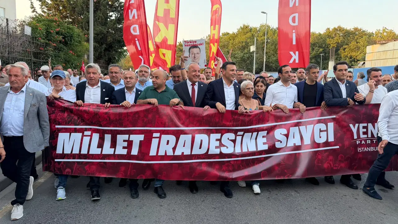 YENİ Parti'den Çekmeköy'de 'Millet İradesine Saygı' Yürüyüşü