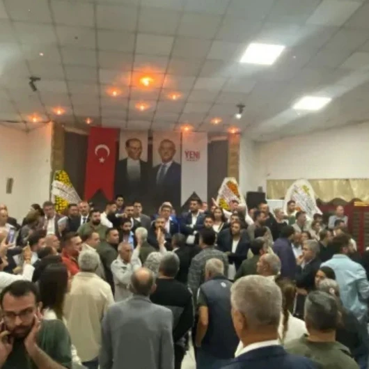 Yeni Parti'de sandık savaşı vekillere sıçradı
