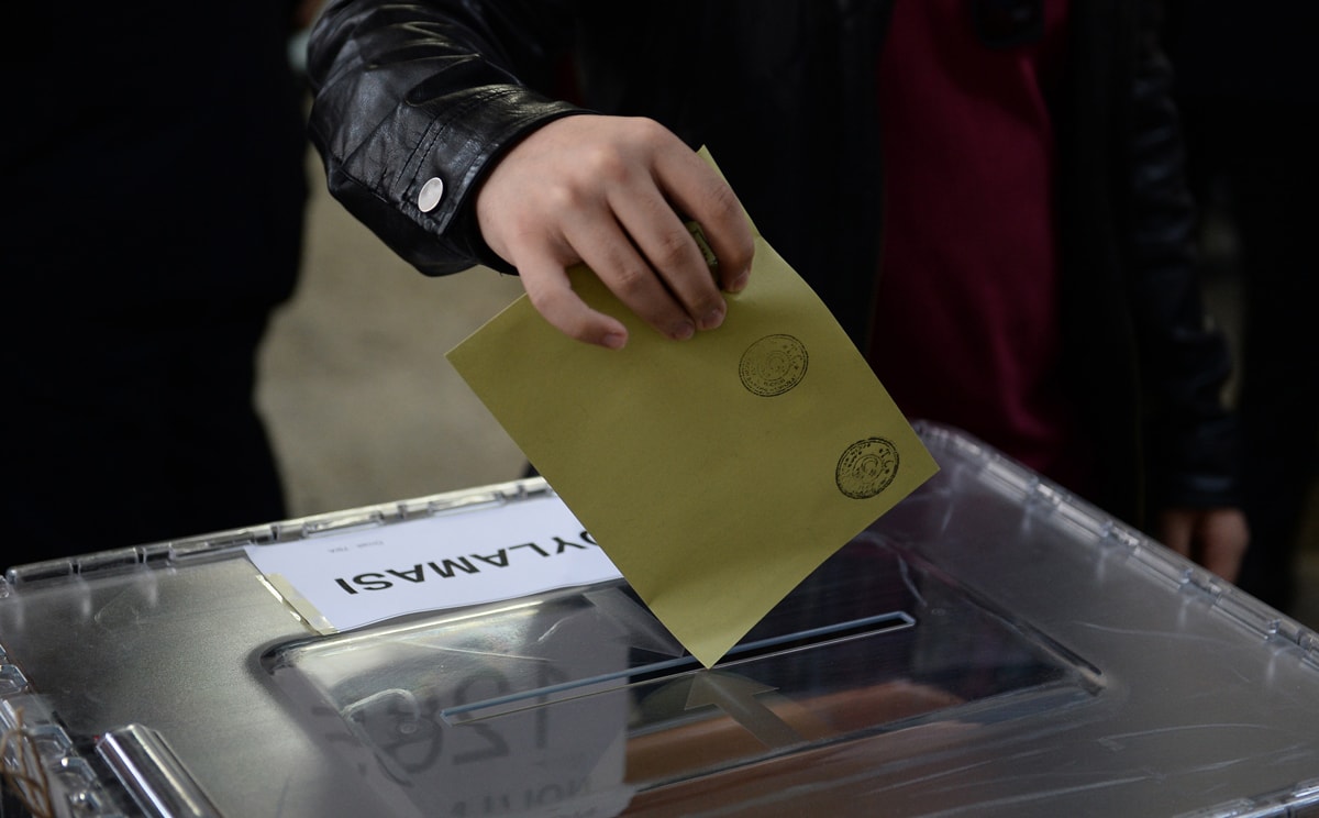 Yeni Parti İlk Ankette Yüzde 35.2 Oyla Birinci Sırada