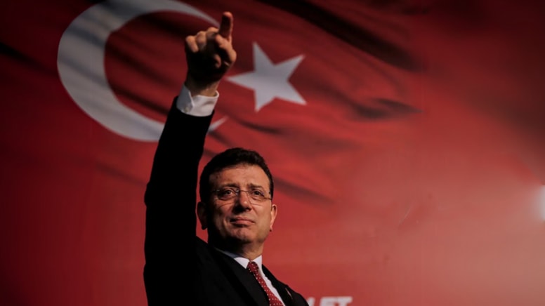 Yeni Parti'nin İlk Üyesi İmamoğlu