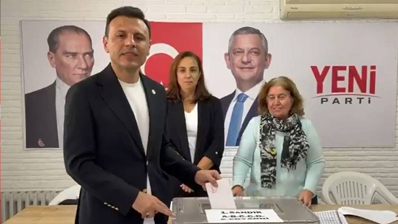 YENİ Parti'de İstanbul İl Başkanı Çelik'ten Üyelere Sandık Çağrısı