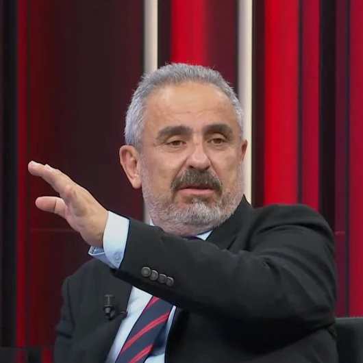 Yeni Parti'de İlk Kulis: Sinan Burhan Canlı Yayında İsim İsim Açıkladı