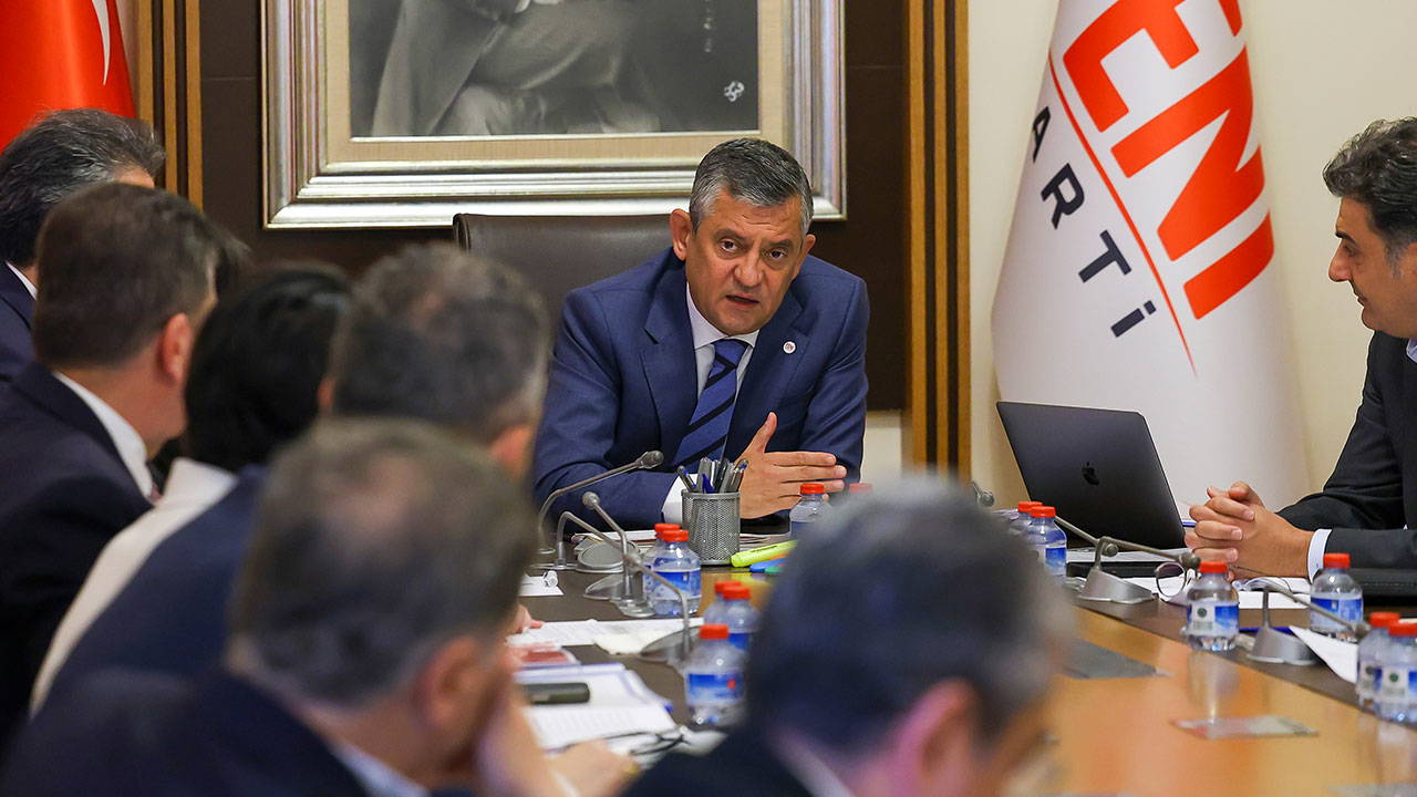 YENİ Parti MYK Toplantısı Özgür Özel Başkanlığında Yapıldı