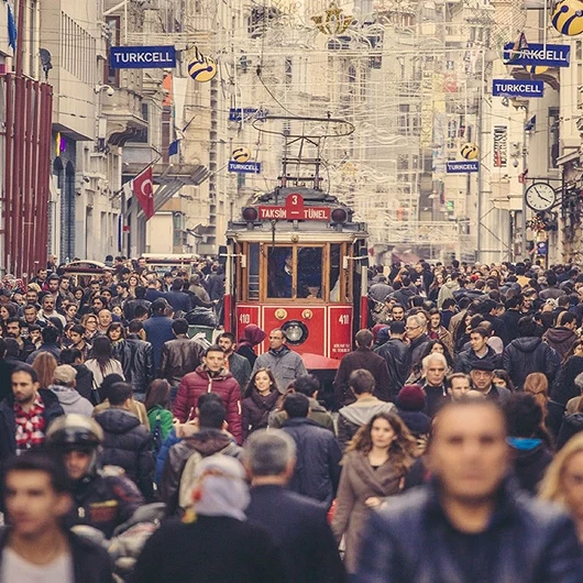 Yeni Proletaryanın Patronu Yok: Dijital Çağın Sınıf Mücadelesi