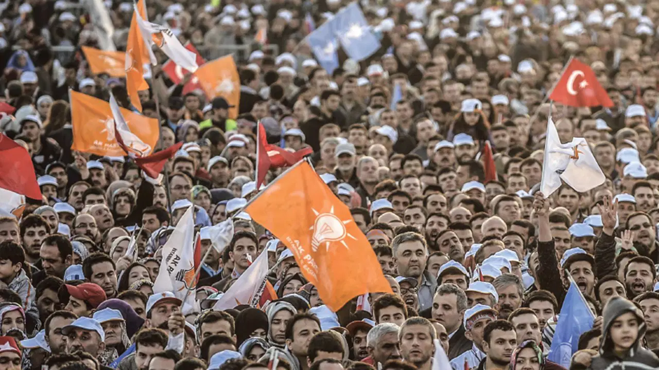 Yeni Şafak'tan AKP'ye 'seçim anketi' uyarısı: 'Yaklaşan tehlikeyi görmemek
