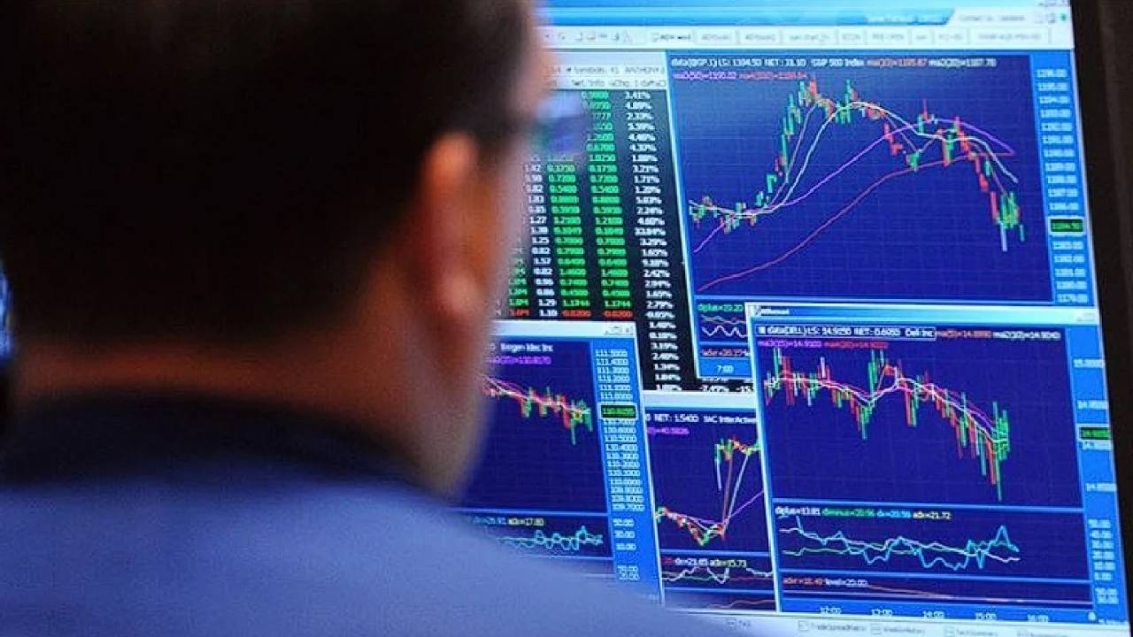 Yeni Şafak'tan Şimşek'e Fon Uyarısı: 'Borsa Vurgunu Siyaseti Sarsar
