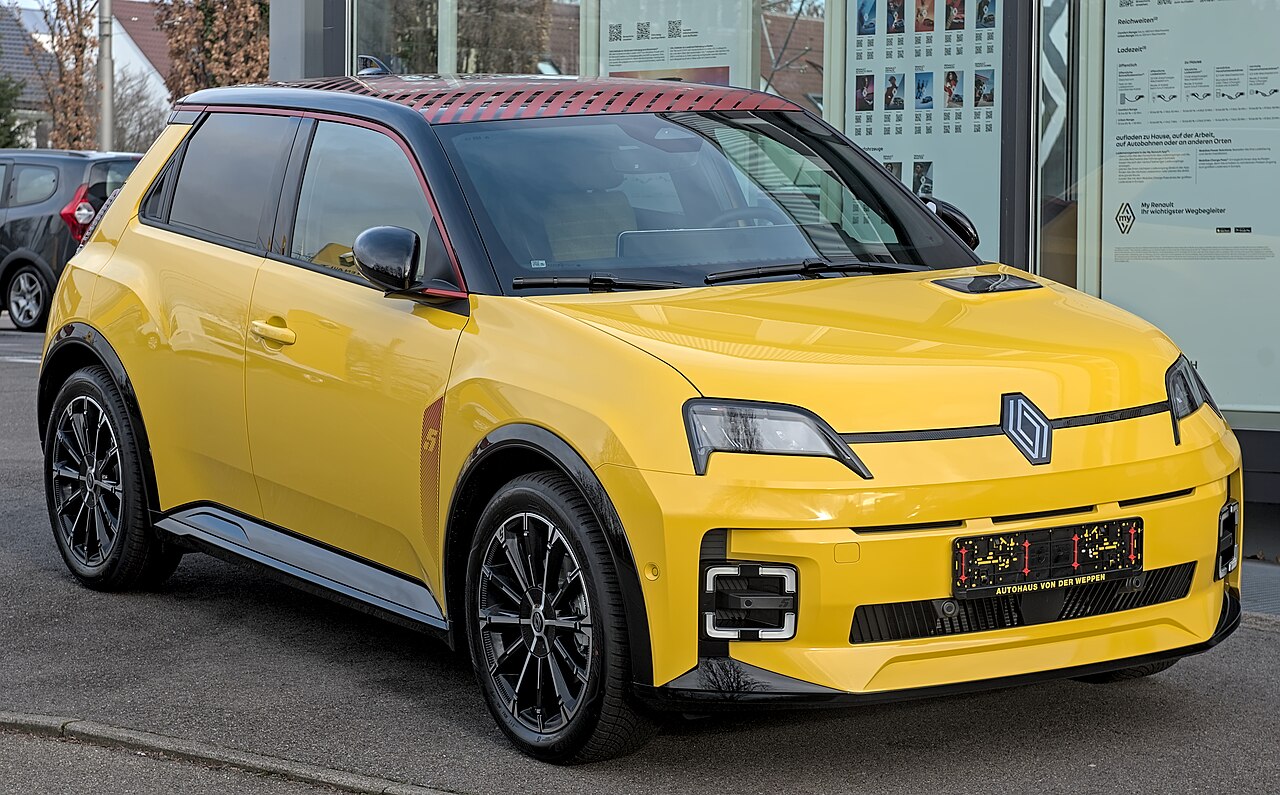 Yenilenen Renault 5 Tanıtıldı: Elektrikli Efsane Yeni Yüzüyle Geliyor