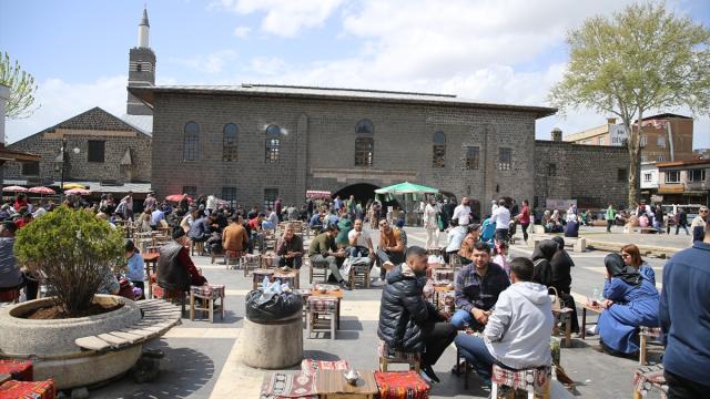 Yerli turistler ilk çeyrekte 83,3 milyar lira harcadı