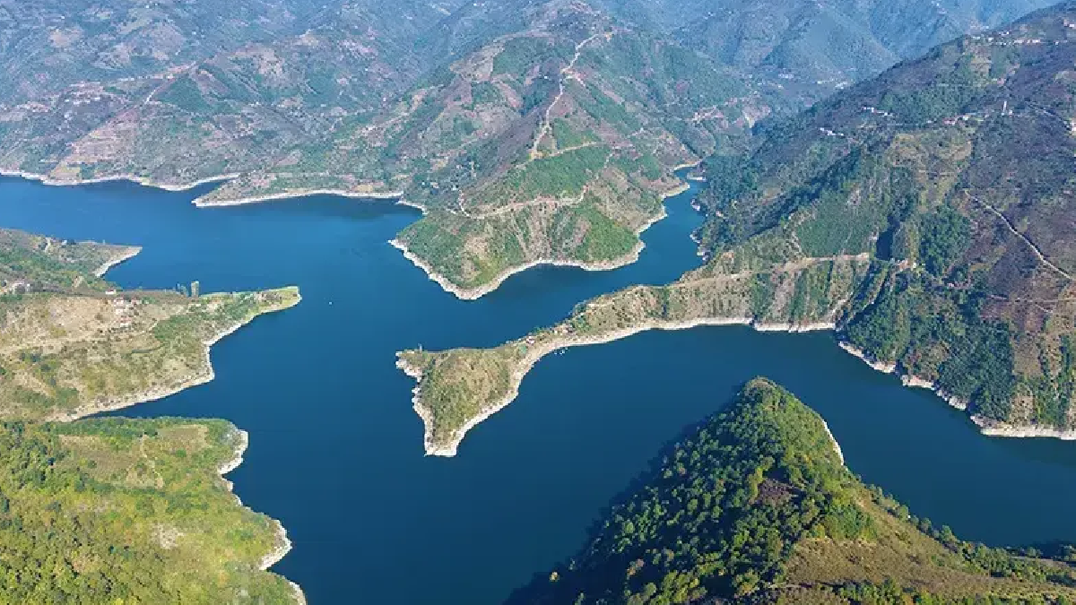 Yeşilırmak: Üç İlin Sınırında Gizli Bir Coğrafya