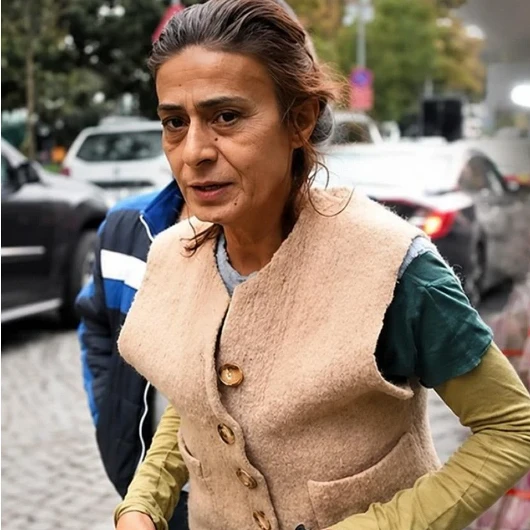Yıldız Tilbe'nin Habersiz Faiz İddiası Gündem Yarattı