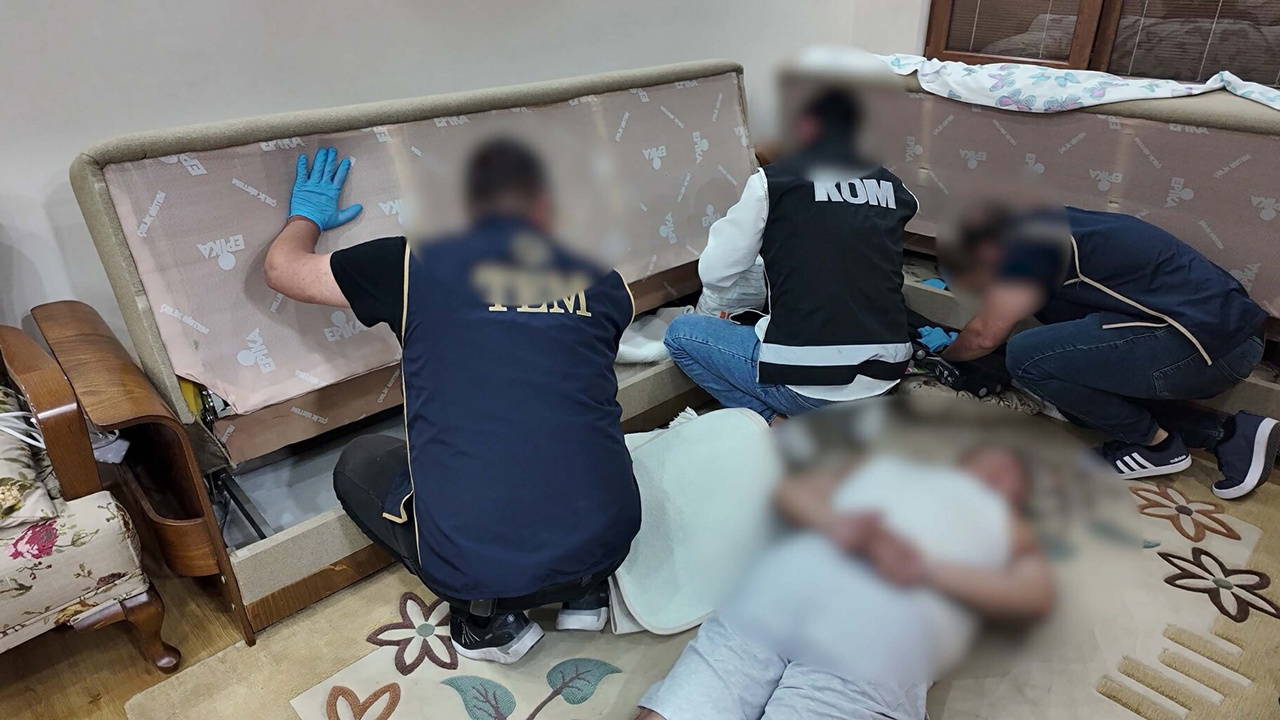 Yıldızlar Organize Suç Örgütü'ne Büyük Operasyon: 8 Gözaltı