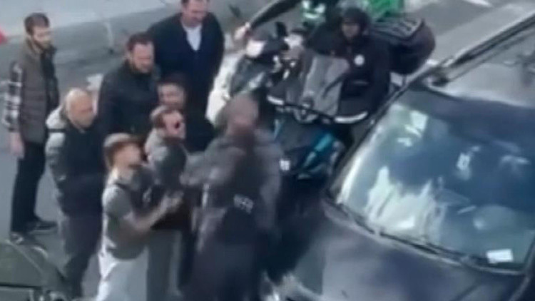 Yol Verme Kavgasında 720 Bin TL Ceza: Bayrampaşa'da 4 Kişiye Rekor Para Cezası
