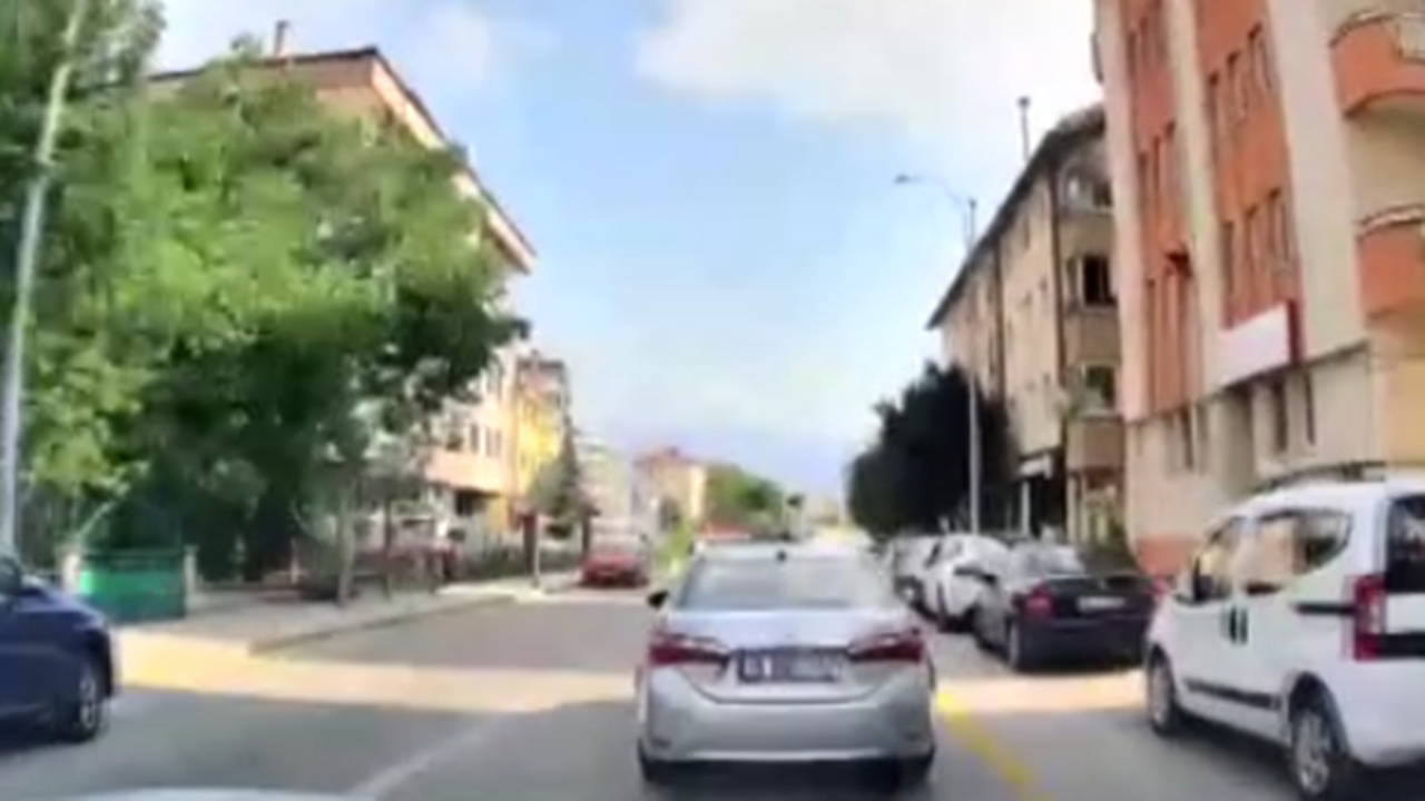Yola Çöp Atan Sürücüye Araç Kamerasından Ceza