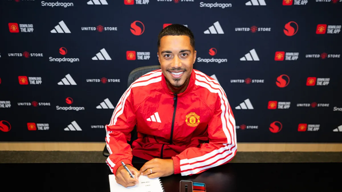 Youri Tielemans, Manchester United'a transfer oldu