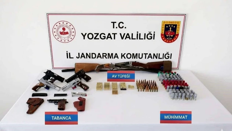 Yozgat'ta ruhsatsız silah operasyonu: 9 gözaltı