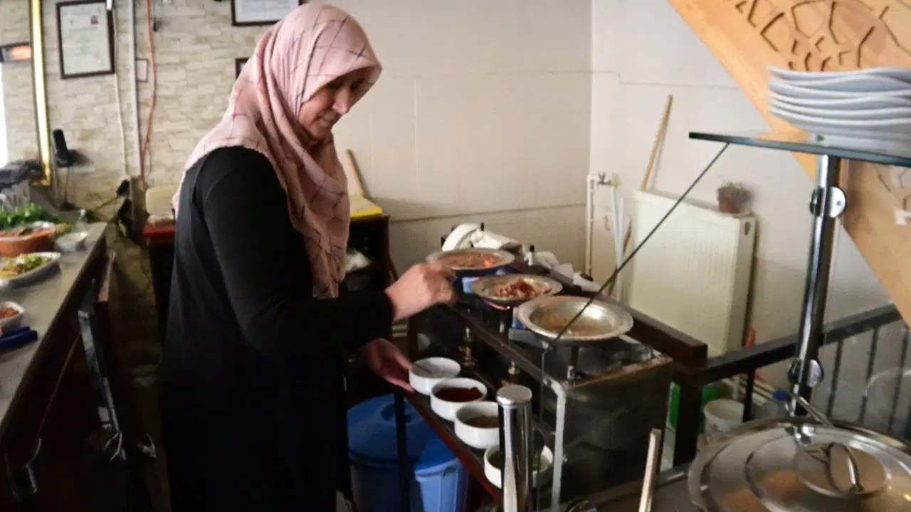 Yozgat'ta lokantacı Tülay Uslu: Ekonomik kriz sofraları vurdu, et ayda bir yenir oldu