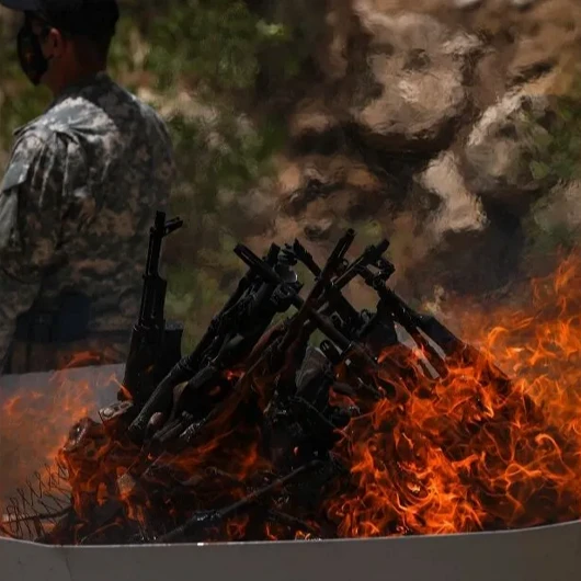 YPG’nin Kendini Feshi: Ortadoğu’da Yeni Dönemin Şifreleri